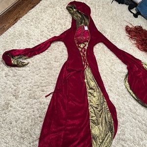 Medieval dress